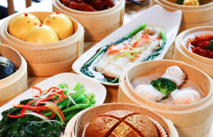 Chinese Food Guide 2026: Essential Cuisine for Foreigners in China